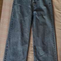 Продам джинсы женские, размер:м, в Москве