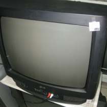 телевизор LG 54см, в Томске
