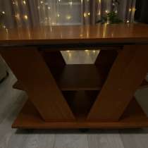 Стол, в Ноябрьске