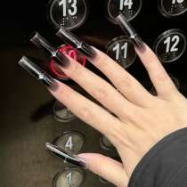 Нужна модель на наращивание ноготочков супер длинны, в Перми