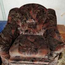 Продаю диван-кровать и 2 кресла новые 15000 руб, в Москве