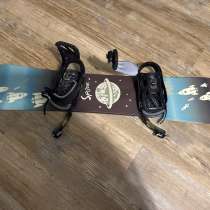 Сноуборд с креплением и ботинки, в Тюмени