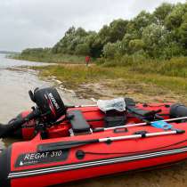 Лодка НДНД с мотором, в Москве