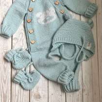 Для новорожденных комбинезоны, пинетки, в Холмске