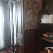 Шкаф с 2 зеркалами 4-х створчатый, в Москве
