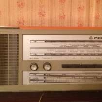 Радиола из СССР Рекорд-352 (Универсиада 1973), в Москве