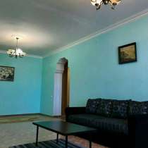 Сдается трехкомнатная квартира на длительный срок, в Белогорске