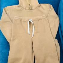 Костюм спортивный, в Москве