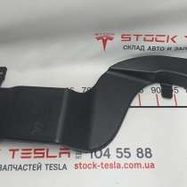 З/ч Тесла. Воздуховод салона нижний правый Tesla model S, mo, в Москве