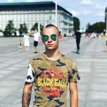 Андрей, 18 лет, хочет познакомиться, в г.Варшава