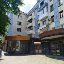 Продается 4х комнатная квартира в г. Луганск, площадь Героев, в г.Луганск