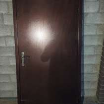 Продам б/у дверь в отличном состоянии. Размер 215*0,9 см, в Белгороде