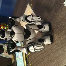 Детская игрушка~робот(без батареек?), в Выборге