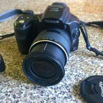 Продам цифровую фотокамеру FUJIFILM FinePix S6000fd, в Москве