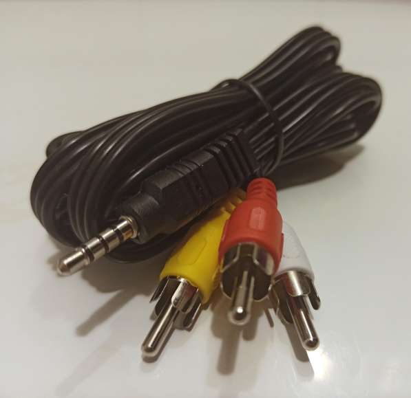 Кабель аудио-видео Jack 3,5 - 3хRCA (m)