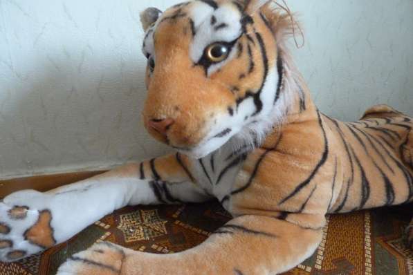 Продам детскую игрушку тигра НЕДОРОГО в Братске