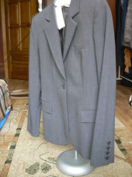 Продам пиджак женский в Екатеринбурге
