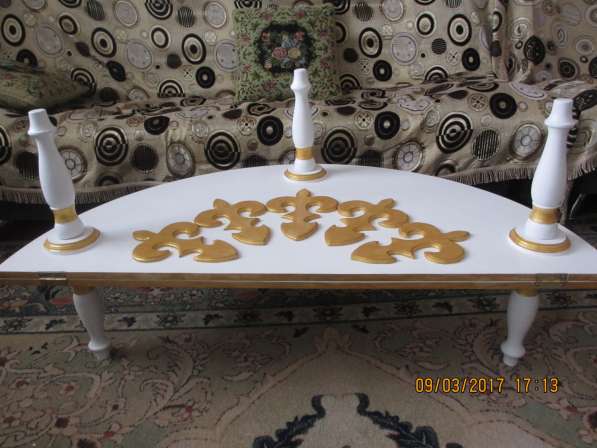 Казахские круглые столы-дастарханы