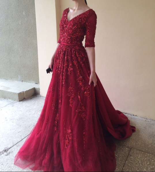 Вечернее платье