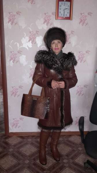 Продам дубленку и шапку в Чите фото 8