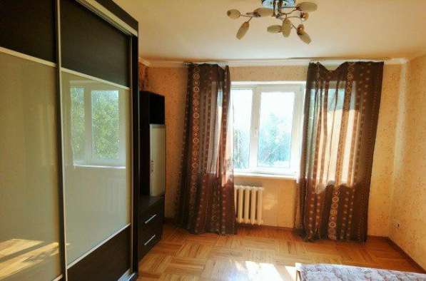 Продам двухкомнатную квартиру в Краснодар.Жилая площадь 54 кв.м.Этаж 3.Дом кирпичный.