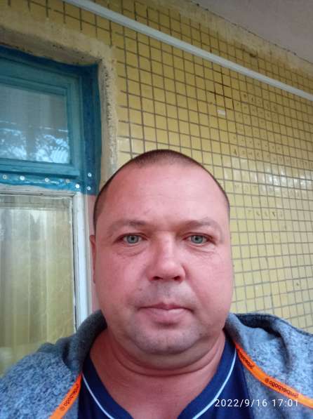 Евгений, 42 года, хочет пообщаться