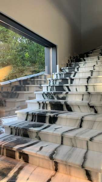 Лестницы и ступени из мрамора, гранита, травертина в Сочи фото 19