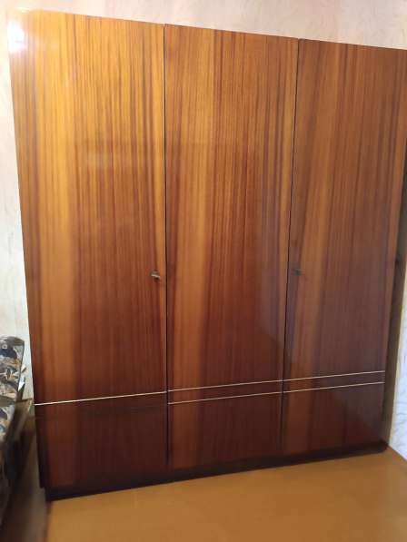 Мебель даром