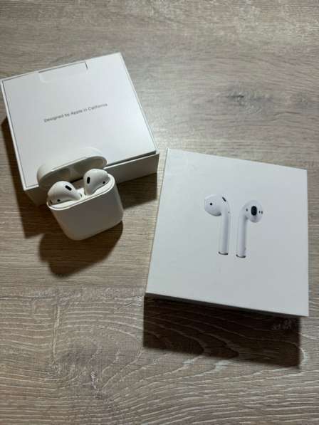 Оригинальные наушники airpods 3000 р в Москве