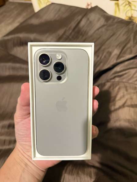 IPhone 15 pro 256, 93% акб