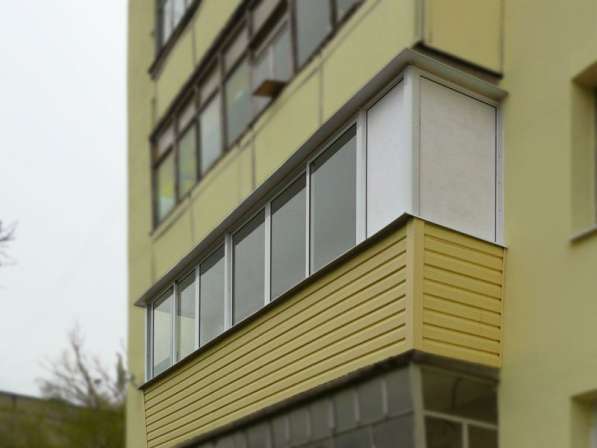 Остекление балконов и лоджий с гарантией в Королёве фото 17