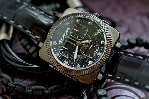 Модные часы Roberto Cavalli Swiss Made на крокодиле в Рязани