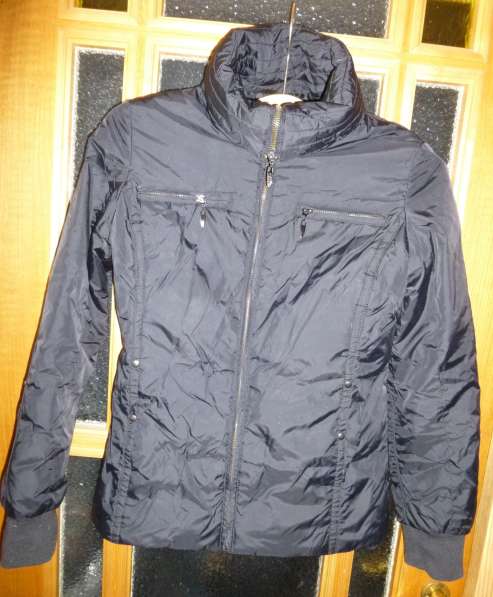 Легкий пуховичок 42р-44