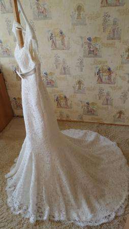 Элегантное свадебное платье в Югорске фото 5