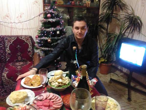 Дима, 26 лет, хочет познакомиться