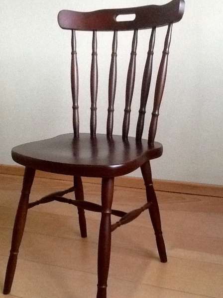 Продам итальянские стулья из красного дерева