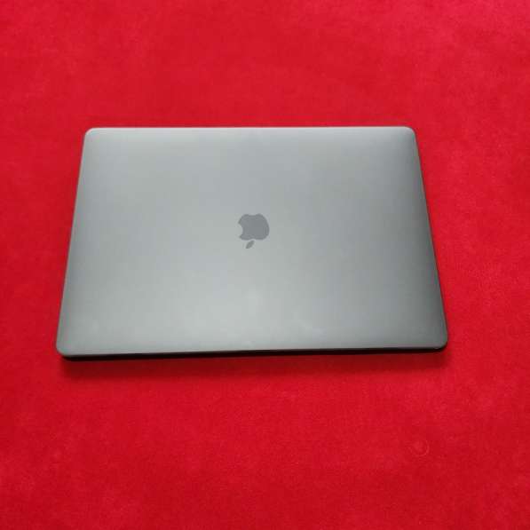 Apple Macbook Pro 16 32 гб i9 Серый космос в Саратове фото 4