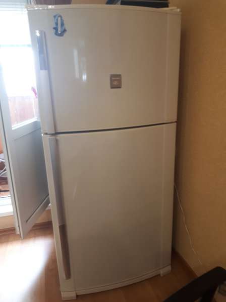 Холодильник SHARP SJ-69M
