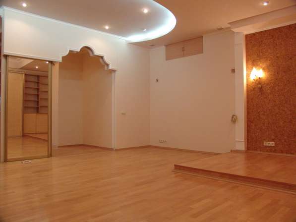 Продается видовая 2-х комнатная квартира 74,5 м2 в высотке в Москве фото 12