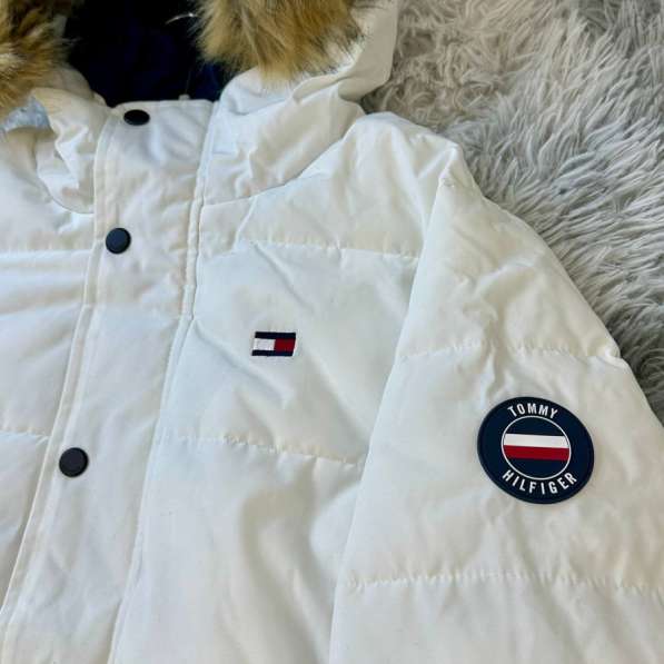 Пуховик Tommy Hilfiger в Северодвинске