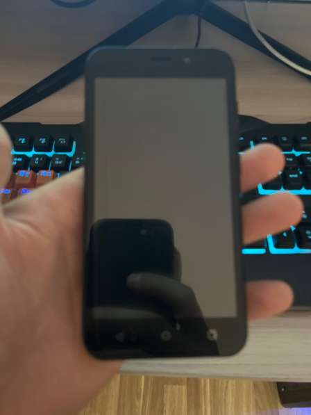 Телефон android 2/32gb
