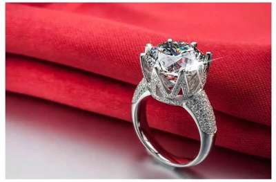 Кольцо Diamond Swiss Luxurious