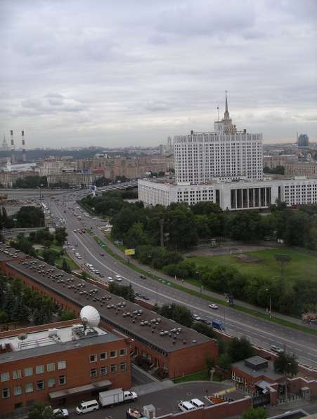 Продается видовая 2-х комнатная квартира 74,5 м2 в высотке в Москве фото 4