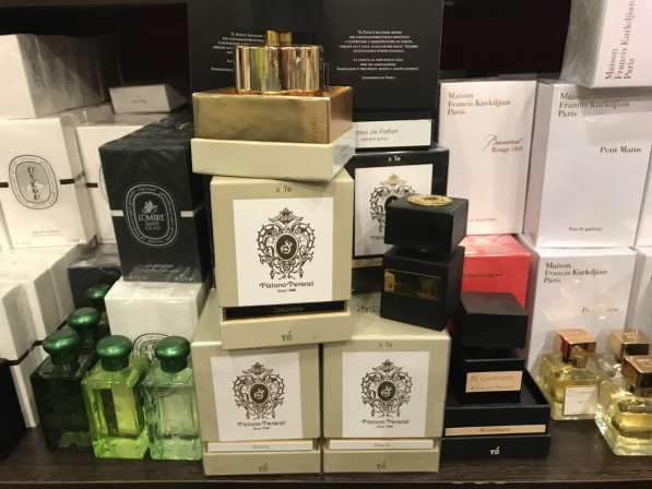 Селективная парфюмерия оптом в Москве