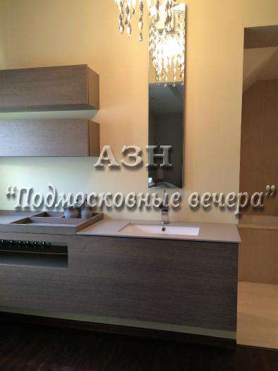 Продам коттедж в Москва.Жилая площадь 375 кв.м.Есть Канализация, Газ. в Москве