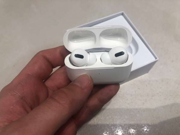 AirPods PRO копия в Санкт-Петербурге фото 5