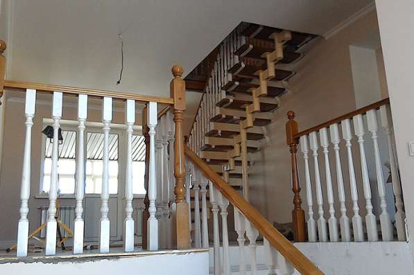 Лестницы по индивидуальным проектам в Хабаровске фото 18