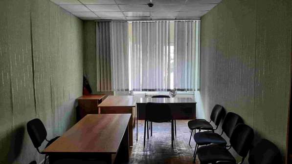 Нежилое офисное помещение 200 кв. м. в Пскове в Пскове фото 7