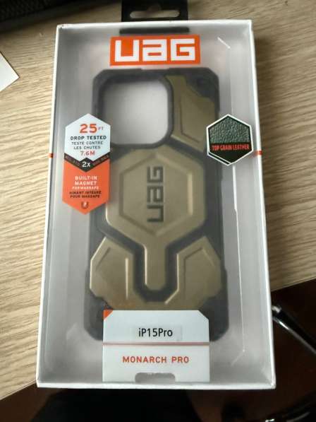 Продам чехол UAG на iPhone 15 pro
