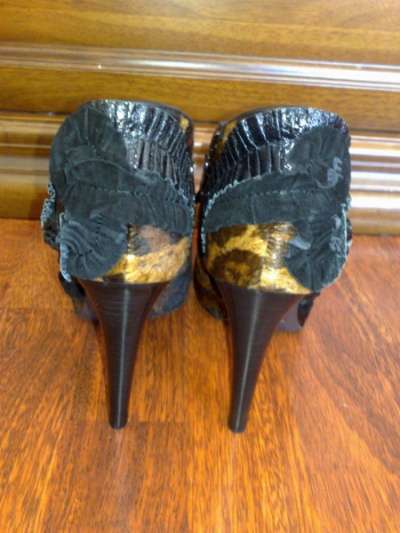 Ботильоны новые BALDININI меховые в Санкт-Петербурге